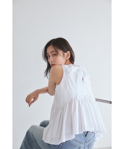 Mila Owen(ミラオーウェン)の「【イージーケア】【接触冷感】バックリボンアメスリペプラムブラウス(シャツ/ブラウス・レディース・ホワイト/チャコールグレー/ライム/チェック・1/0)」の1枚目の写真