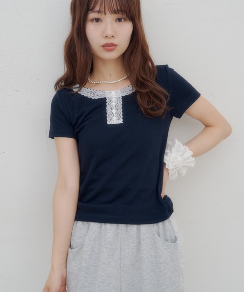 DISCOAT(ディスコート)の「【umm.】レースヘンリー半袖プルオーバー(Tシャツ/カットソー・レディース・グレー/アイボリー/ネイビー・FREE)」の5枚目の写真