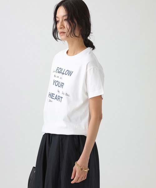 She is-.(シーイズ)の「【SHE is-.】<別注>フロントロゴT(Tシャツ/カットソー・レディース・モカ/ホワイト・フリー)」の5枚目の写真