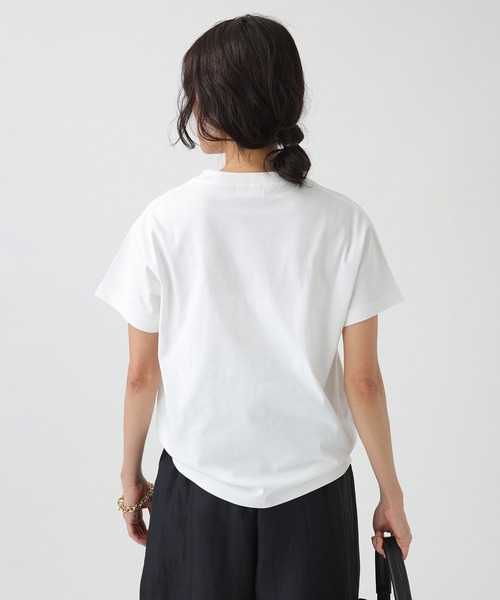 She is-.(シーイズ)の「【SHE is-.】<別注>フロントロゴT(Tシャツ/カットソー・レディース・モカ/ホワイト・フリー)」の6枚目の写真