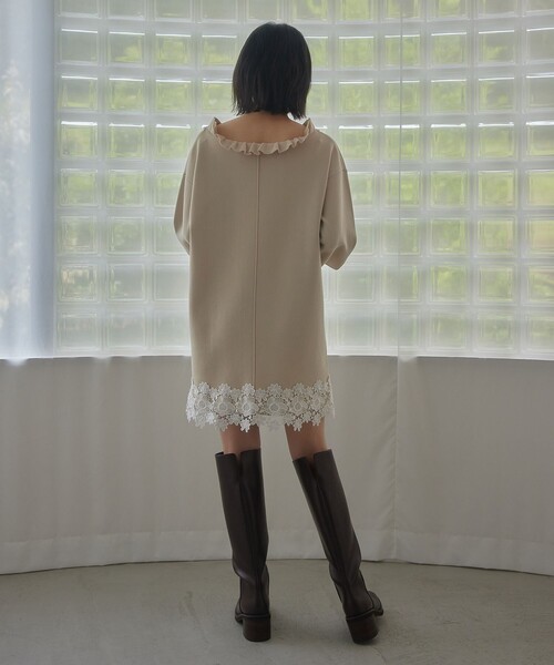 EMMEL REFINES(エメルリファインズ)の「<EMMEL REFINES>EM レーストリミング ミニワンピース(ワンピース・レディース・ブラック/ベージュ・FREE)」の5枚目の写真
