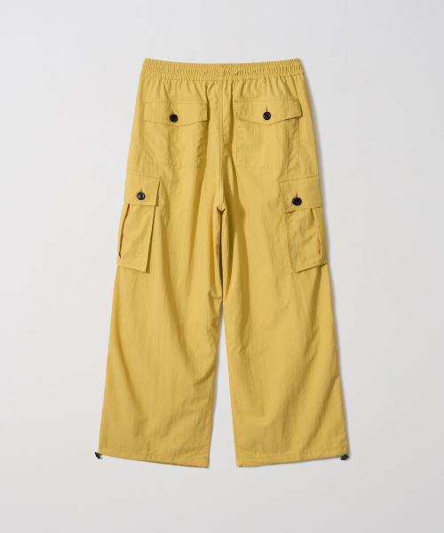 GARMENTS FAB（ガーメンツファブ）の「8 Buttons Parachute Nylon Pants (YELLOW)（スウェットパンツ・レディース・その他・LARGE/MEDIUM）」の2枚目の写真