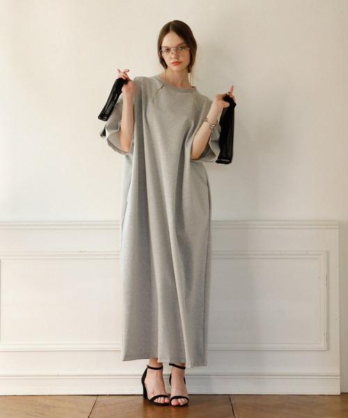 MIELI INVARIANT(ミエリインヴァリアント)の「Cut Wide Dress Mesh Arm SET(ワンピース・レディース・ブラック/グレー/ホワイト・FREE)」の13枚目の写真