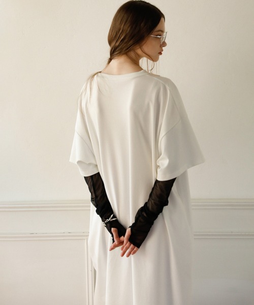 MIELI INVARIANT(ミエリインヴァリアント)の「Cut Wide Dress Mesh Arm SET(ワンピース・レディース・ブラック/グレー/ホワイト・FREE)」の17枚目の写真