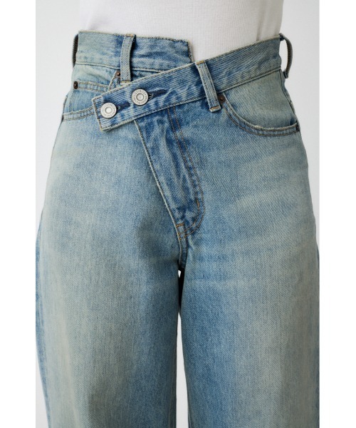 MOUSSY(マウジー)の「CROSS WAIST WIDE STRAIGHT(S) / クロスウエストワイドストレート ショートサイズ(デニムパンツ・レディース・ダークブルー/ブラック/ライトブルー・0)」の8枚目の写真
