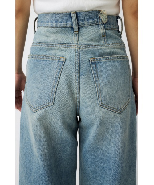 MOUSSY(マウジー)の「CROSS WAIST WIDE STRAIGHT(S) / クロスウエストワイドストレート ショートサイズ(デニムパンツ・レディース・ダークブルー/ブラック/ライトブルー・0)」の9枚目の写真
