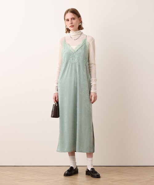 allureville(アルアバイル)の「フロッキーチュールタートル(Tシャツ/カットソー・レディース・モカ/オフホワイト・2)」の7枚目の写真