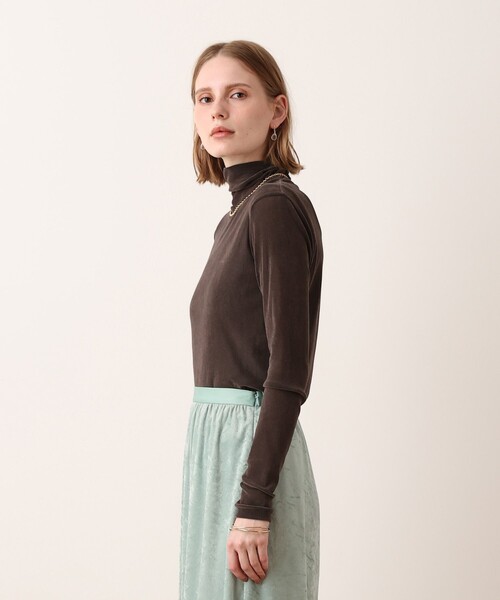 allureville(アルアバイル)の「フロッキーチュールタートル(Tシャツ/カットソー・レディース・モカ/オフホワイト・2)」の18枚目の写真