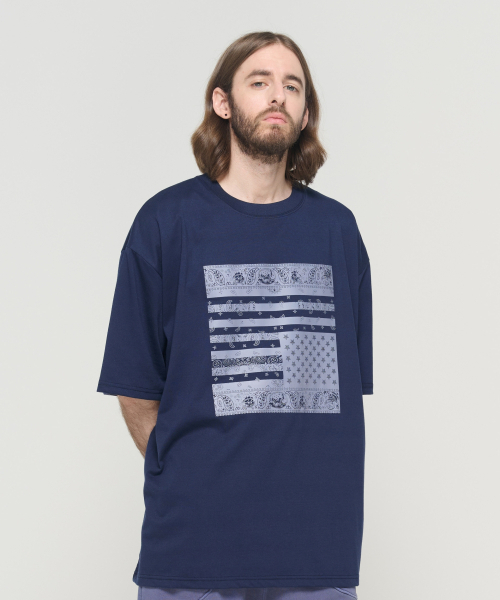 CARGOBROS(カーゴブロス)の「(ビッグサイズ) アメリカンペイズリー ストリート 半袖Tシャツ (ネイビー)(Tシャツ/カットソー・メンズ・その他・FREE)」の5枚目の写真