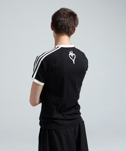 Y-3(ワイスリー)の「Y-3 CHITO GRAPHIC CALI TEE(Tシャツ/カットソー・メンズ・ブラック・X-LARGE/XX-LARGE/XX-SMALL/X-SMALL/SMALL/MEDIUM/LARGE)」の4枚目の写真