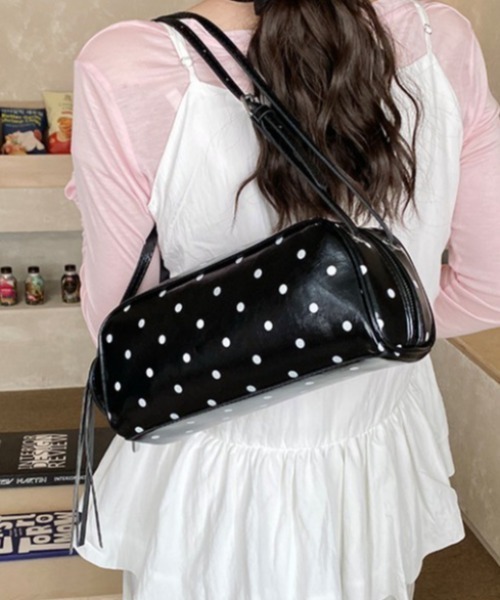 mebole(メボレ)の「dot square shoulder bag(ショルダーバッグ・レディース・アイボリー/ブラック・FREE)」の7枚目の写真