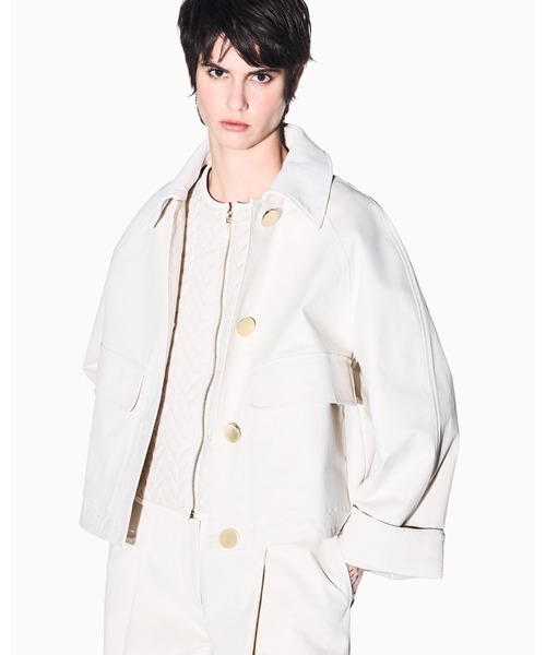 ARMANI EXCHANGE(アルマーニエクスチェンジ)の「【A|X アルマーニ エクスチェンジ】中綿ベスト付き ツイルジャケット(ブルゾン・レディース・ホワイト・LARGE/MEDIUM/SMALL/X-LARGE/X-SMALL)」の3枚目の写真