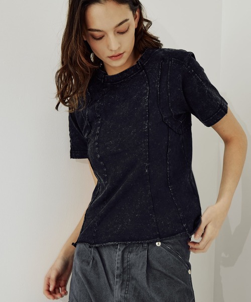CONZ（コンズ）の「cut out slim T-shirt（Tシャツ/カットソー・レディース・ブラック/オフホワイト/ダークグレー・1/2/3）」の3枚目の写真