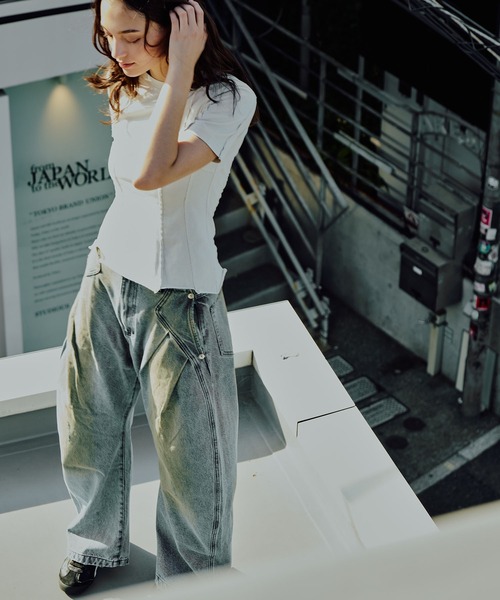 CONZ（コンズ）の「cut out slim T-shirt（Tシャツ/カットソー・レディース・ブラック/オフホワイト/ダークグレー・1/2/3）」の5枚目の写真