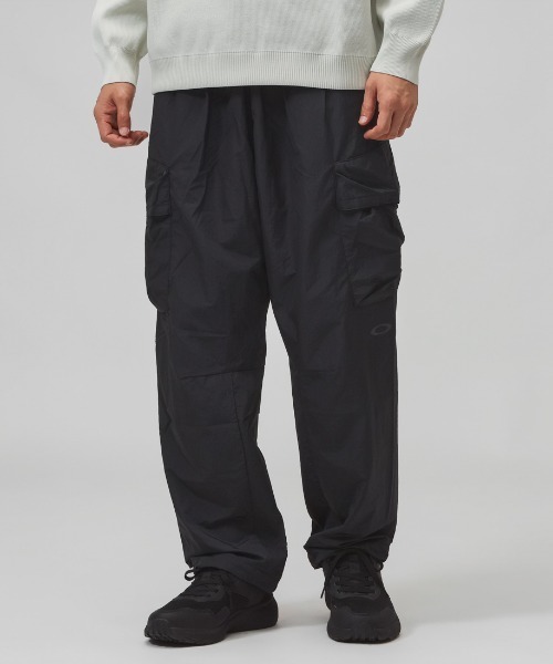 OAKLEY（オークリー）の「オークリー OAKLEY NEW RETRO CARGO PANTS 2.7（カーゴパンツ・メンズ・ブラウン/ブラック・LL/3L/L/M）」の2枚目の写真