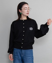 胸ロゴ刺繍ニットカーデ