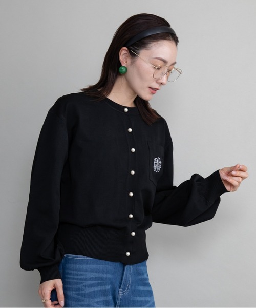 lodie(ロディ)の「胸ロゴ刺繍ニットカーデ(カーディガン/ボレロ・レディース・ベージュ/ブラック/グレー・FREE)」の8枚目の写真
