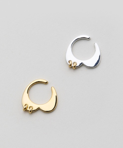 LAPUIS(ラピュイ)の「LAPUIS(ラピュイ)Plate heart ear cuff(イヤーカフ・レディース・ゴールド/マルチ・FREE)」の2枚目の写真