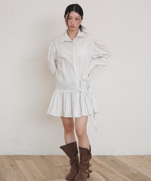 OPENING SUNSHINE(オープニングサンシャイン)の「ストライプ ダブルストラップ シャツ ミニワンピース アイボリー(ワンピース・レディース・その他・FREE)」の1枚目の写真