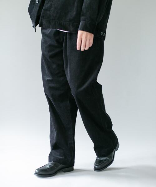 URBAN RESEARCH DOORS(アーバンリサーチドアーズ)の「2タックコーデュロイトラウザー(その他パンツ・メンズ・チャコールグレー/ブラック/モカ・LARGE/MEDIUM)」の6枚目の写真