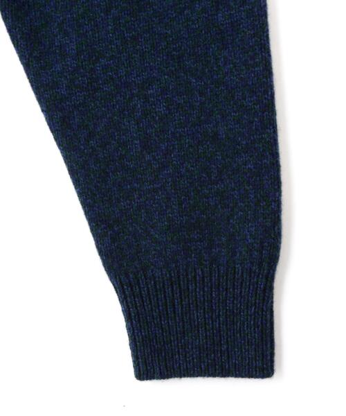 YLEVE(イレーヴ)の「YLEVE / WOOL CASHMERE MELANGE KNIT V NECK PULL OVER(ニット/セーター・レディース・ブラック/ブルー・1)」の15枚目の写真
