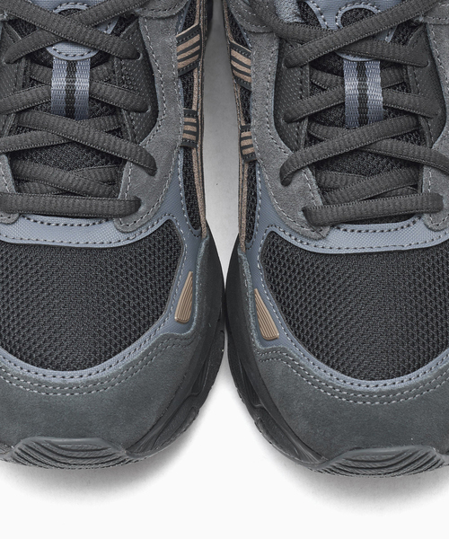 ASICS(アシックス)の「ASICS(アシックス) GEL-NYC2.0 1203A895(スニーカー・メンズ・ブラック・25.5cm/26cm/26.5cm/27cm/27.5cm/28cm/29cm)」の8枚目の写真