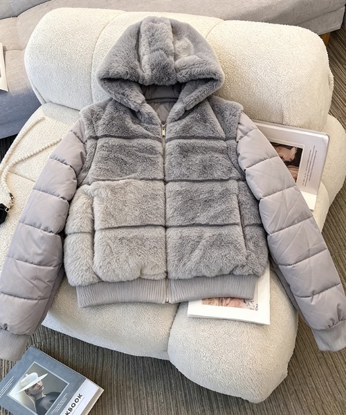 LUCPY(ラクピー)の「ファー切替 フーデッド中綿ジャケット(その他アウター・レディース・ホワイト/ブラック/グレー/ブラウン・MEDIUM/XX-LARGE/X-LARGE/LARGE)」の3枚目の写真