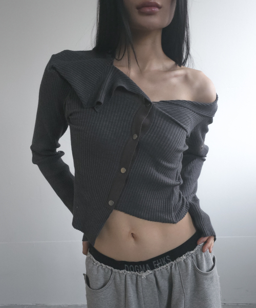 DOGMA EHKS(ドグマ エックス)の「SQUARE KNIT CARDIGAN GREY(カーディガン/ボレロ・レディース・その他・FREE)」の1枚目の写真