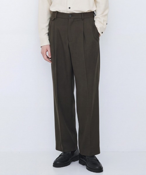 UNITED TOKYO(ユナイテッドトウキョウ)の「【新作】SILK NYLON TWILL ワイドスラックス |高級素材/シルク/秋服/タック/クリース(その他パンツ・メンズ・ブラック/ブラウン・1/2)」の2枚目の写真