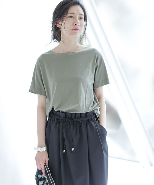 NANO universe（ナノユニバース）の「ベーシッククルーTee（Tシャツ/カットソー・レディース・ライトカーキ/ライトグレー/オフホワイト/クリーム/チャコール/ラベンダー・36/38）」の5枚目の写真