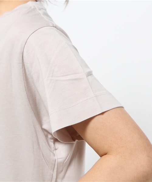 NANO universe（ナノユニバース）の「ベーシッククルーTee（Tシャツ/カットソー・レディース・ライトカーキ/ライトグレー/オフホワイト/クリーム/チャコール/ラベンダー・36/38）」の13枚目の写真