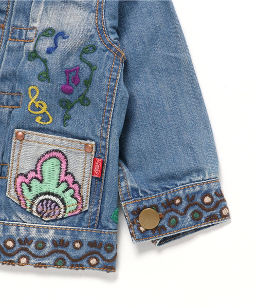 BOOFOOWOO（ブーフーウー）の「刺繍入Gジャン（デニムジャケット・キッズ・インディゴブルー・100/120/90/110/130）」の4枚目の写真