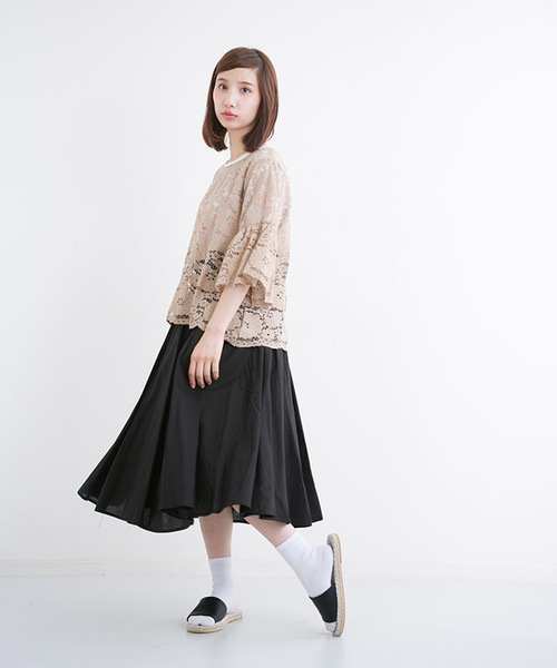 MERLOT（メルロー）の「フラワー総レースフレアスリーブシースルートップス1083-C17（シャツ/ブラウス・レディース・モカ/ブラック/ホワイト/ワインレッド・FREE）」の19枚目の写真