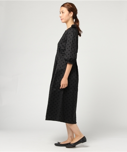 ドット柄パフスリーブロングドレス パフスリーブドット柄ワンピース｜プロポーションボディ