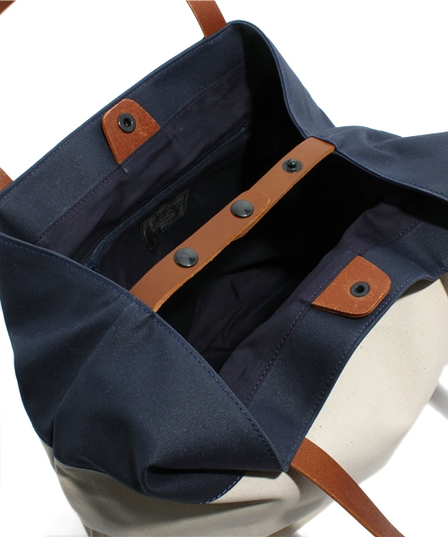 BEAMS（ビームス）の「BEAMS / キャンバスオイル2トーントート（トートバッグ・メンズ・ナチュラル/ベージュ/ホワイト系その他/グレー/ブラック・ONE SIZE）」の14枚目の写真