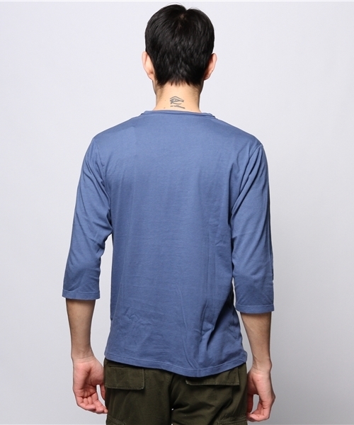 JOURNAL STANDARD（ジャーナルスタンダード）の「●【WEB限定】USAコットン Vネック7スリーブカットソー #（Tシャツ/カットソー・メンズ・ブラック/ホワイト/アイボリー/ダークブルー・MEDIUM/LARGE）」の11枚目の写真