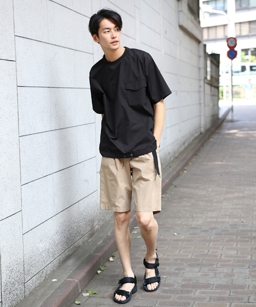 niko and...（ニコアンド）の「ファンクションTシャツ（Tシャツ/カットソー・メンズ・ブラック/ベージュ/オフホワイト/ブルー・MEDIUM/LARGE）」の5枚目の写真