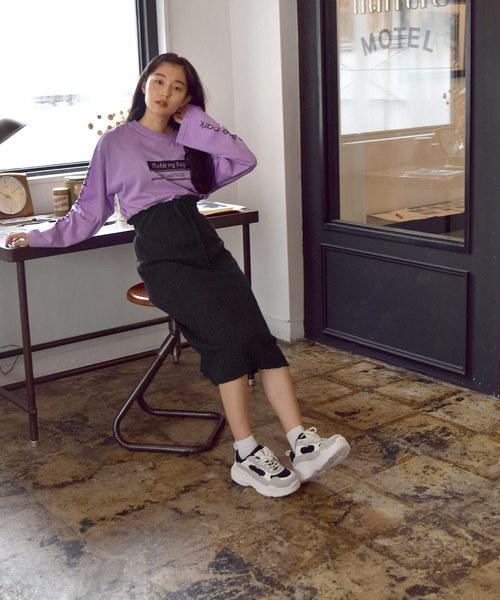 w closet（ダブルクローゼット）の「袖ロゴプリントTee_（Tシャツ/カットソー・レディース・オフホワイト/パープル/ブラック・FREE）」の22枚目の写真