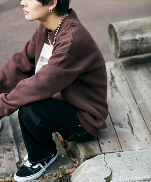 kutir(クティール)の「裏起毛ビッグトップス フォトプリント(スウェット・メンズ・ライトグレー/ブラック/ダークブラウン/ベージュ/ボルドー・MEDIUM/LARGE)」の22枚目の写真