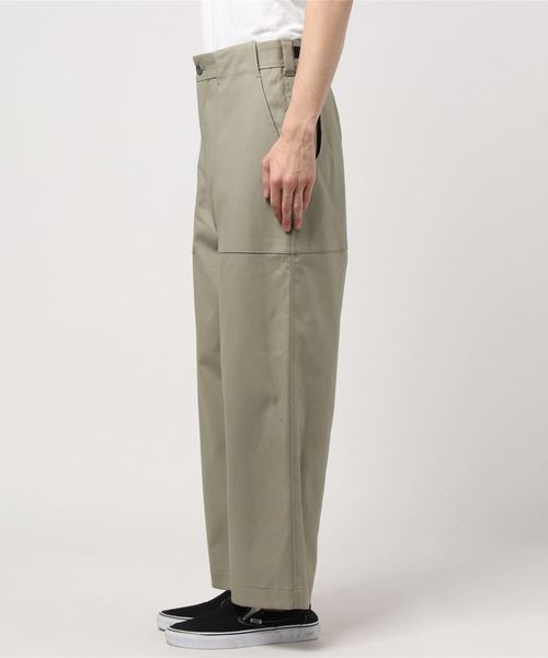 MAISON SPECIAL（メゾンスペシャル）の「GIZAダブルクロスベイカーワイドパンツ 【MAISON SPECIAL/メゾンスペシャル】（その他パンツ・メンズ・オフホワイト/モスグリーン・44/46/48）」の3枚目の写真