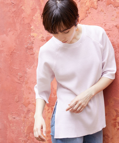 Chaco closet(チャコ クローゼット)の「ビッグワッフルスリットカットチュニック(Tシャツ/カットソー・レディース・バイオレット/オフホワイト/ベージュ/ブラック・FREE)」の9枚目の写真