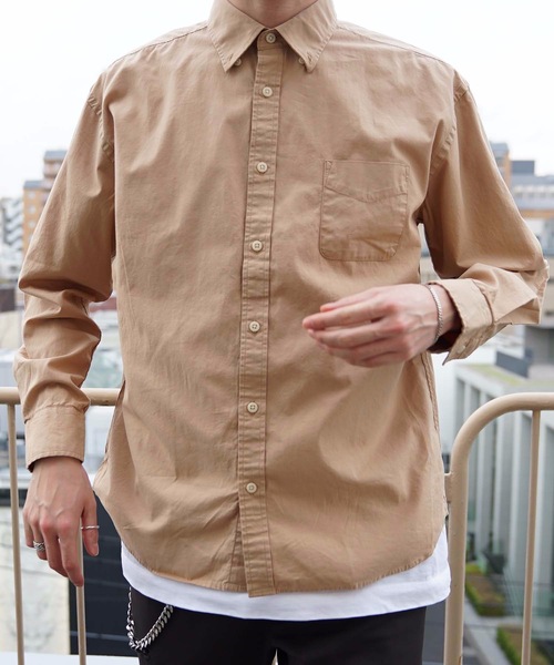 OUTDOOR PRODUCTS APPAREL（アウトドアプロダクツアパレル）の「ツイルコットン オーバーサイズシルエット ボタンダウン長袖シャツ ドロップショルダー ビッグシルエット（シャツ/ブラウス・メンズ・ネイビー/スミクロ/ワイン/カーキ/ベージュ/ライトベージュ/レンガ/ホワイト・LARGE/X-LARGE/SMALL/MEDIUM）」の4枚目の写真