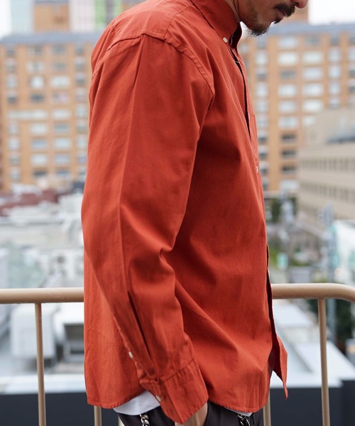 OUTDOOR PRODUCTS APPAREL（アウトドアプロダクツアパレル）の「ツイルコットン オーバーサイズシルエット ボタンダウン長袖シャツ ドロップショルダー ビッグシルエット（シャツ/ブラウス・メンズ・ネイビー/スミクロ/ワイン/カーキ/ベージュ/ライトベージュ/レンガ/ホワイト・LARGE/X-LARGE/SMALL/MEDIUM）」の21枚目の写真