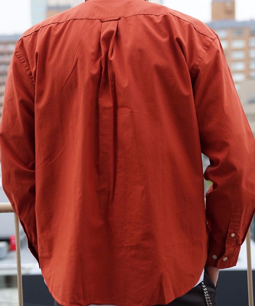 OUTDOOR PRODUCTS APPAREL（アウトドアプロダクツアパレル）の「ツイルコットン オーバーサイズシルエット ボタンダウン長袖シャツ ドロップショルダー ビッグシルエット（シャツ/ブラウス・メンズ・ネイビー/スミクロ/ワイン/カーキ/ベージュ/ライトベージュ/レンガ/ホワイト・LARGE/X-LARGE/SMALL/MEDIUM）」の20枚目の写真