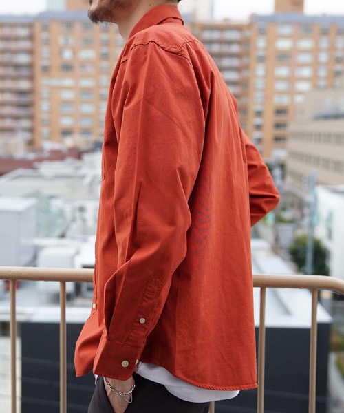 OUTDOOR PRODUCTS APPAREL（アウトドアプロダクツアパレル）の「ツイルコットン オーバーサイズシルエット ボタンダウン長袖シャツ ドロップショルダー ビッグシルエット（シャツ/ブラウス・メンズ・ネイビー/スミクロ/ワイン/カーキ/ベージュ/ライトベージュ/レンガ/ホワイト・LARGE/X-LARGE/SMALL/MEDIUM）」の19枚目の写真