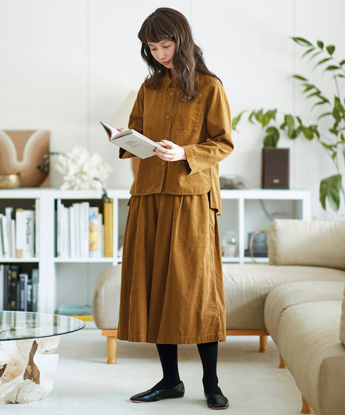 Sunny clouds(サニークラウズ)の「サニークラウズ コーデュロイのセットアップセット〈レディース〉(ワンピース・レディース・マスタード・NM/MEDIUM/LARGE/X-LARGE/XX-LARGE)」の4枚目の写真