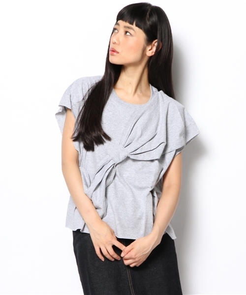BEAMS BOY(ビームスボーイ)の「les Briqu’a braque / ビッグリボン TOP(Tシャツ/カットソー・レディース・グレー/ネイビー・ONE SIZE)」の4枚目の写真