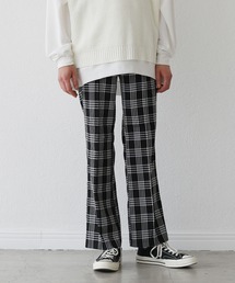 TRセンタープレスシューカットフレアスラックス