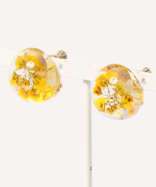 natural couture（ナチュラルクチュール）の「カスミ草押し花イヤリング（イヤリング・レディース・ホワイト/パープル/イエロー・FREE）」の3枚目の写真