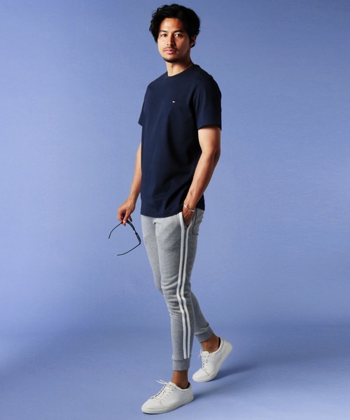 TOMMY HILFIGER（トミーヒルフィガー）の「TOMMY HILFIGER トミーヒルフィガー ワンポイントロゴ クルーネック 半袖カットソー Tシャツ（Tシャツ/カットソー・メンズ・ホワイト/ブラック/グレー/ネイビー/レッド・S/M/L/XL）」の9枚目の写真